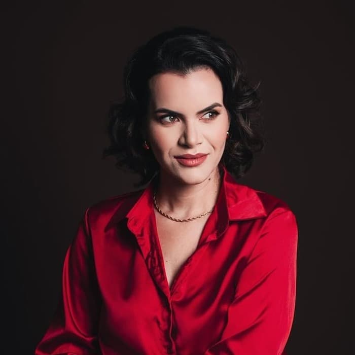 Dr(a). Dra. Aline Castelo - Especialista em Harmonização Orofacial em Brasília