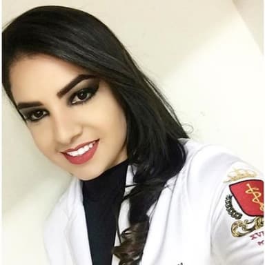 Dra. Suzana Saryne — especialista em harmonização facial
